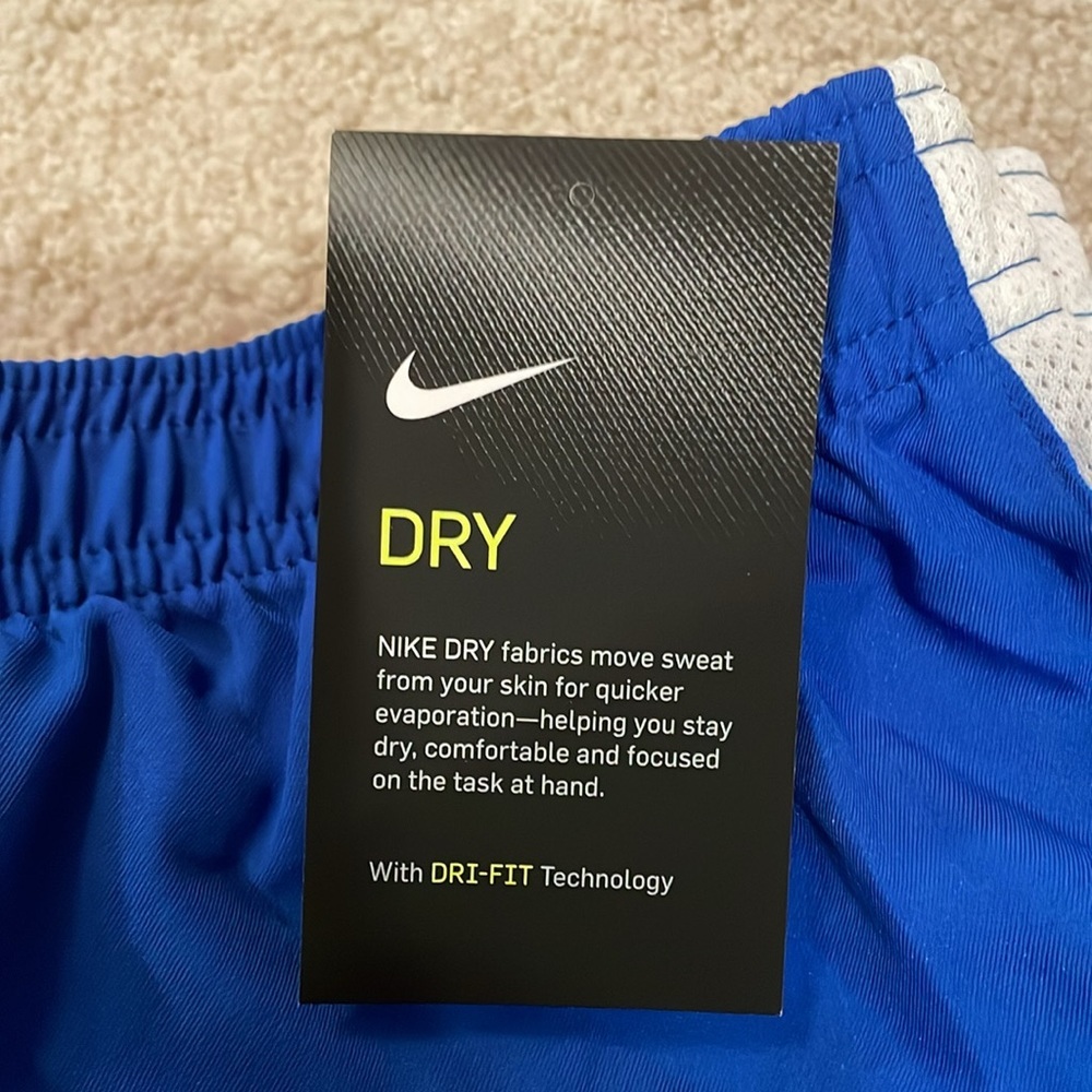 Women’s Nike Dr-Fit Soccer Short, Size L - Picture 5 of 6